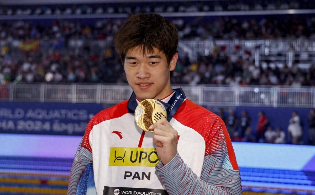 新时代中国游泳冠军齐聚,巴黎奥运会