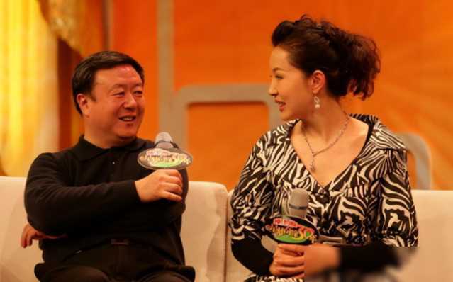 她出道便靠姑父走红,姑父另有所爱后,她也沦为了18线"