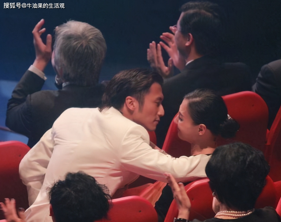 张柏芝小儿子生父不是孙东海,那就另有其人,第二大嫌疑人是谢霆锋