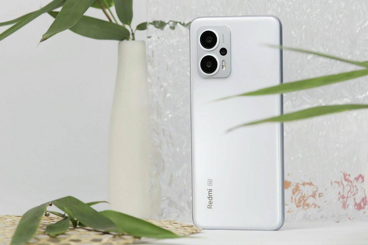 1299元这价位,红米给出了天玑8200 ultra,碾压所有其他产品,这块lcd屏