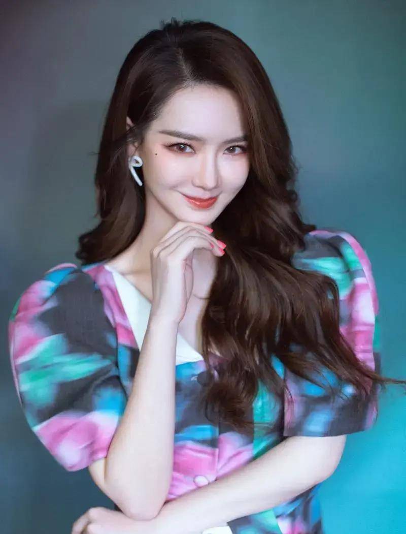 娱乐圈最败家的6位女明星,个个挥金如土一掷千金,真的