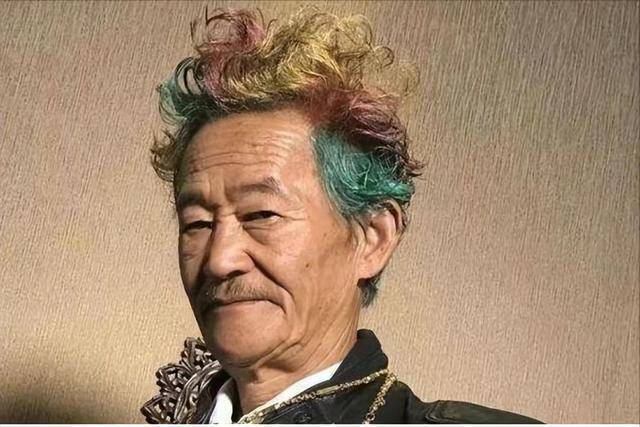 国家一级演员应宝林,无戏可拍沦为网红后,凭一句脏话