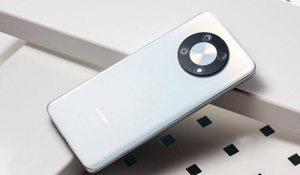 华为星耀e1手机除了麒麟7000,还有诸多亮点,1799元起!