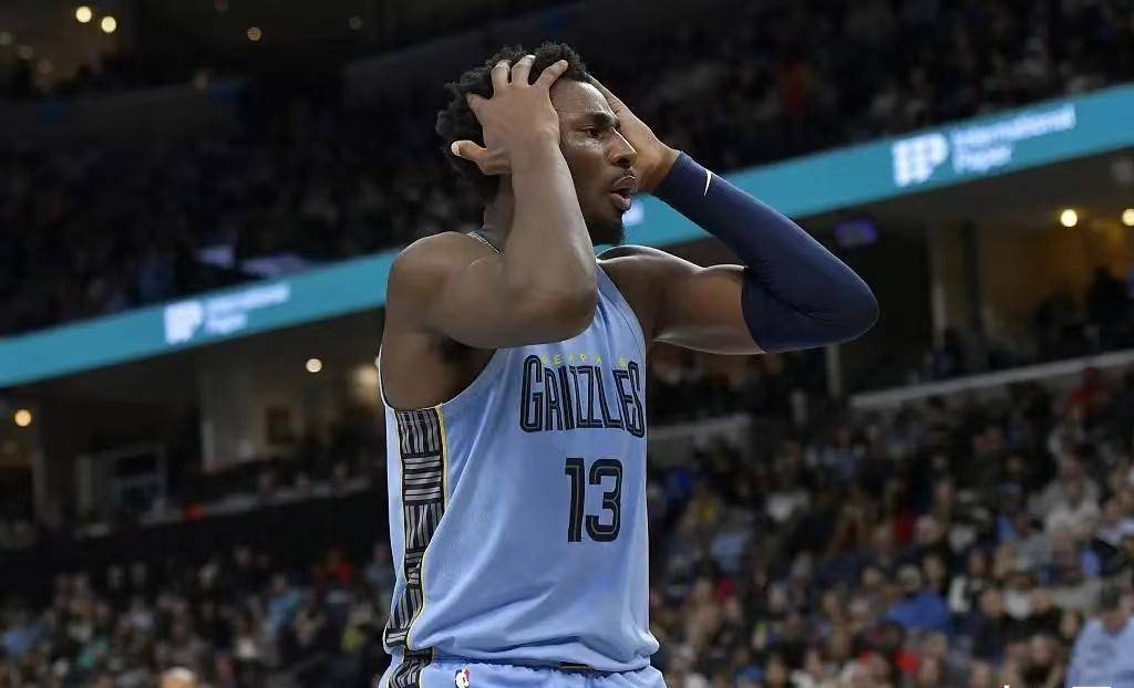 贾伦杰克逊打爆勇士内线末节大决战罗迪和肯纳德合砍5分帮助球队缩小