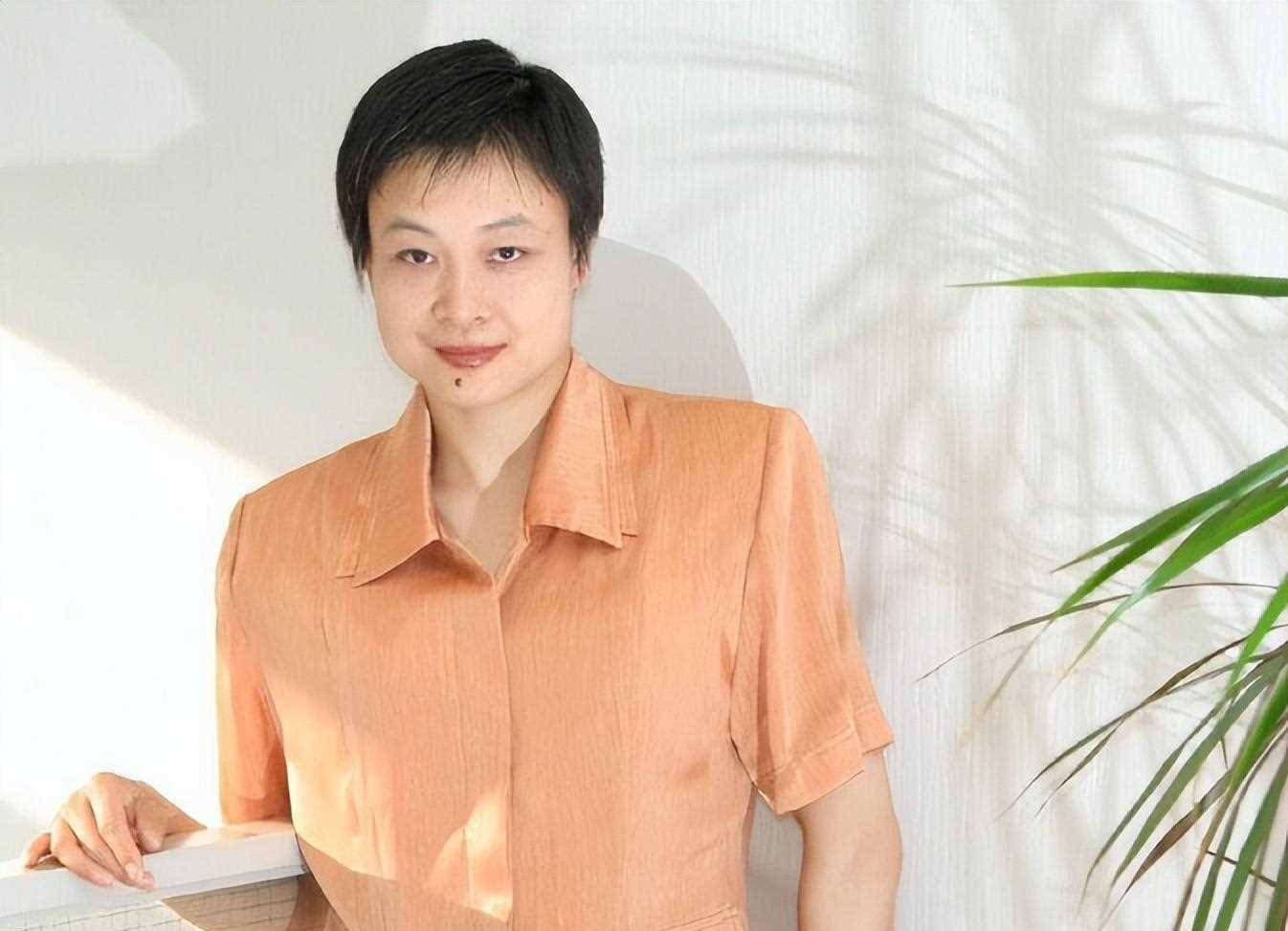 何智丽:入日籍改名小山智丽,击败邓亚萍大喊哟西,后来过得如何