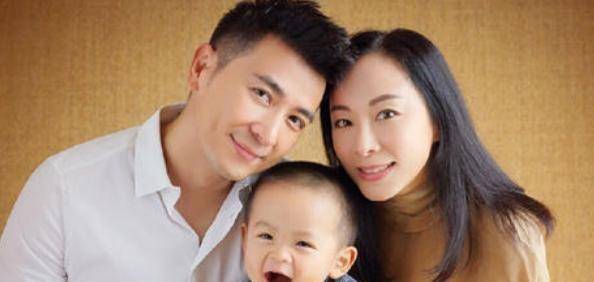 另外,刘诗诗在过去的几年中也特别的火,将再次红起来也是指日可待.