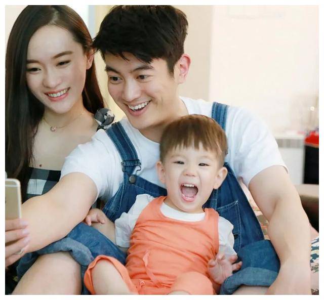 霍思燕晒儿子嗯哼滑雪视频,宝贝野蛮生长,永不彷徨