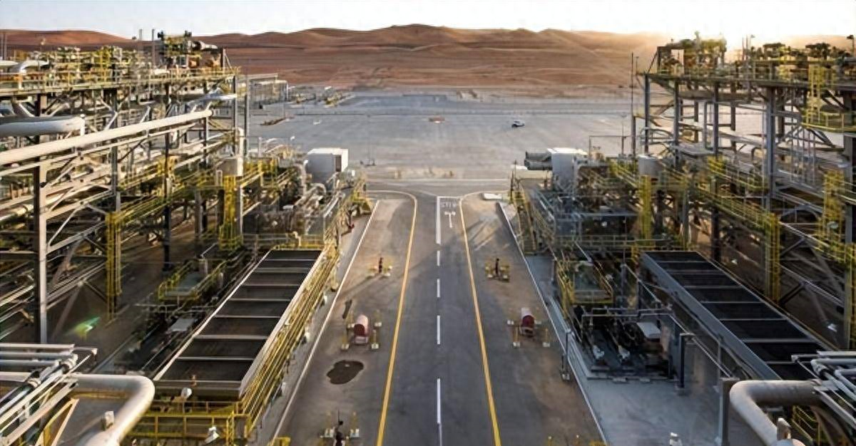 沙特阿拉伯的石油资源,为何源源不断?_开采_全球最大_技术