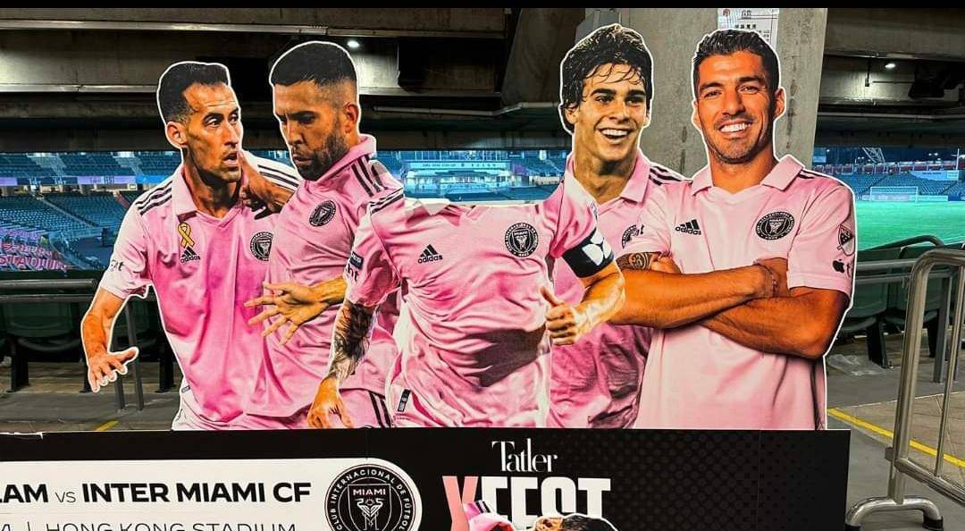 邓紫棋躺着也中工具_国际_部分_球员