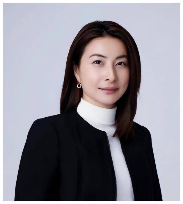 曝郭晶晶出国遭吐槽!
