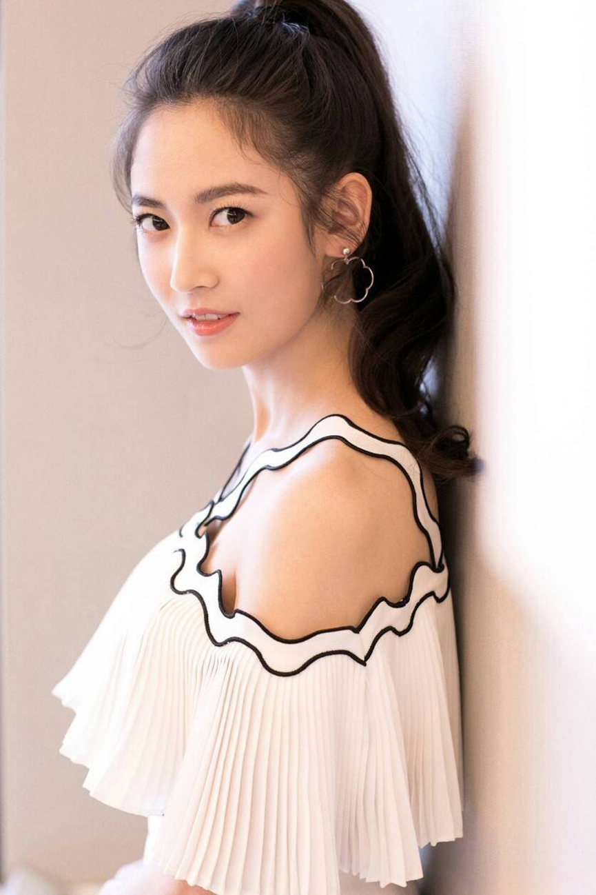 31岁陈钰琪,性感得让人着迷!_表演_挑战_才能