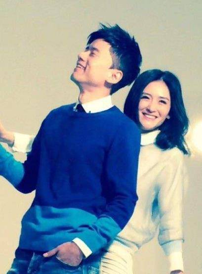 13年前被段曦当众扇巴掌,又因张杰掉粉44万的谢娜,真的幸福吗?