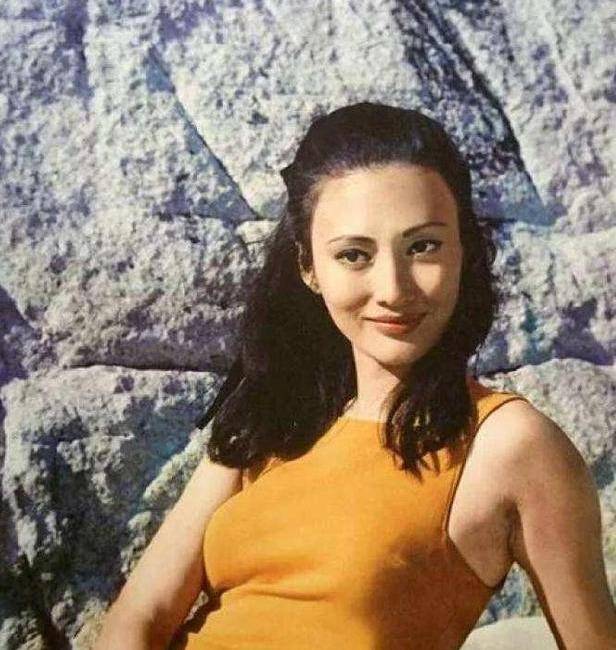 "小婉君"谢玲玲:因王祖贤婚姻破裂,却得婆婆袒护获4亿分手费_林建岳