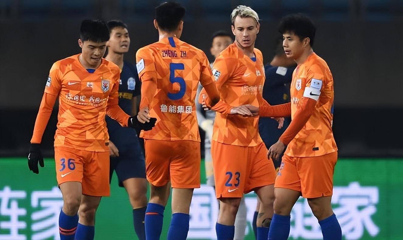 鲁能客场死磕川崎,中卫位置迎来久违之人上位,贾德松因此踢中锋_泰山