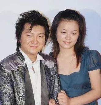 他当年凭借一首而爆红,却在事业巅峰期,被美女骗走所有家产_杨臣刚