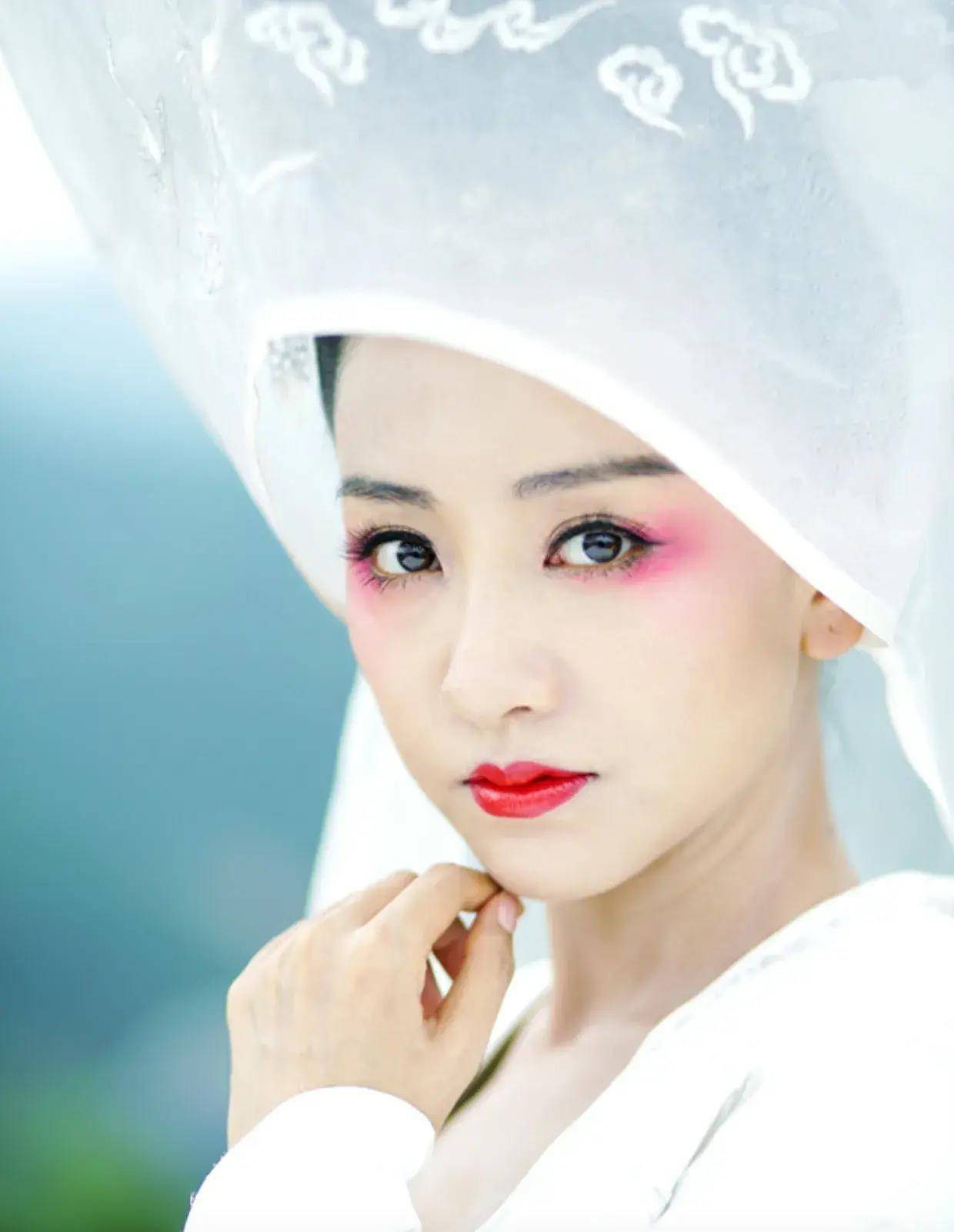 美人制造超豪华阵容美女群像,迪丽热巴5分钟领盒饭,17