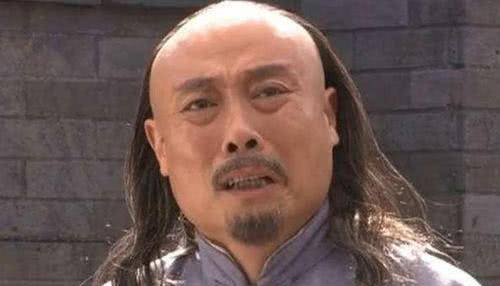 在清朝之前,男女老少都是很少剪头发的.