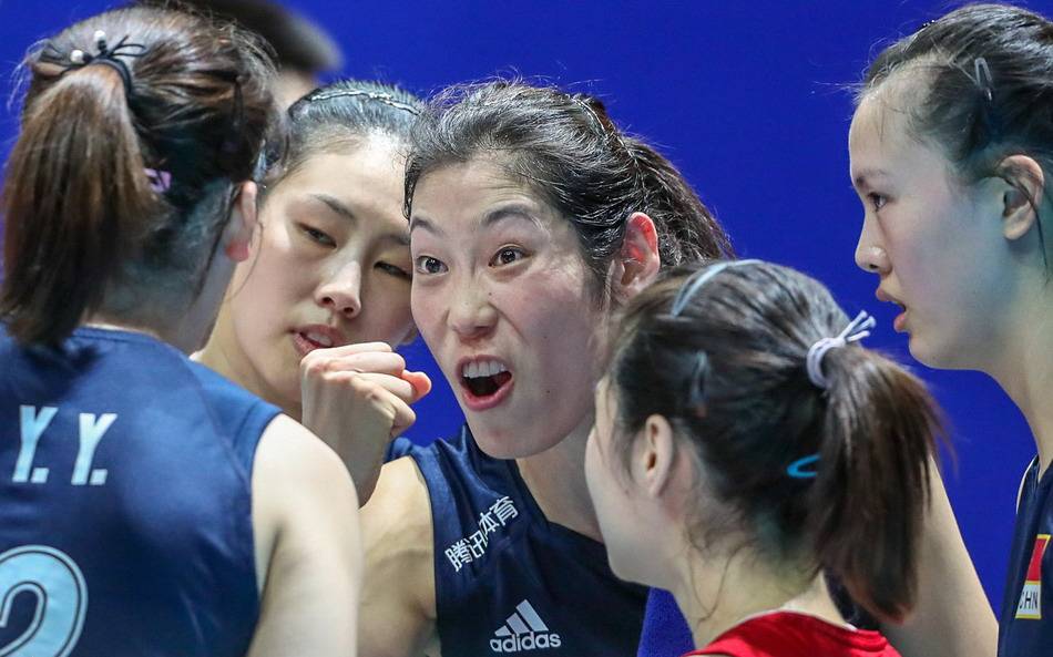 张常宁重回中国女排,郎平爱将朱婷缘何未入选?