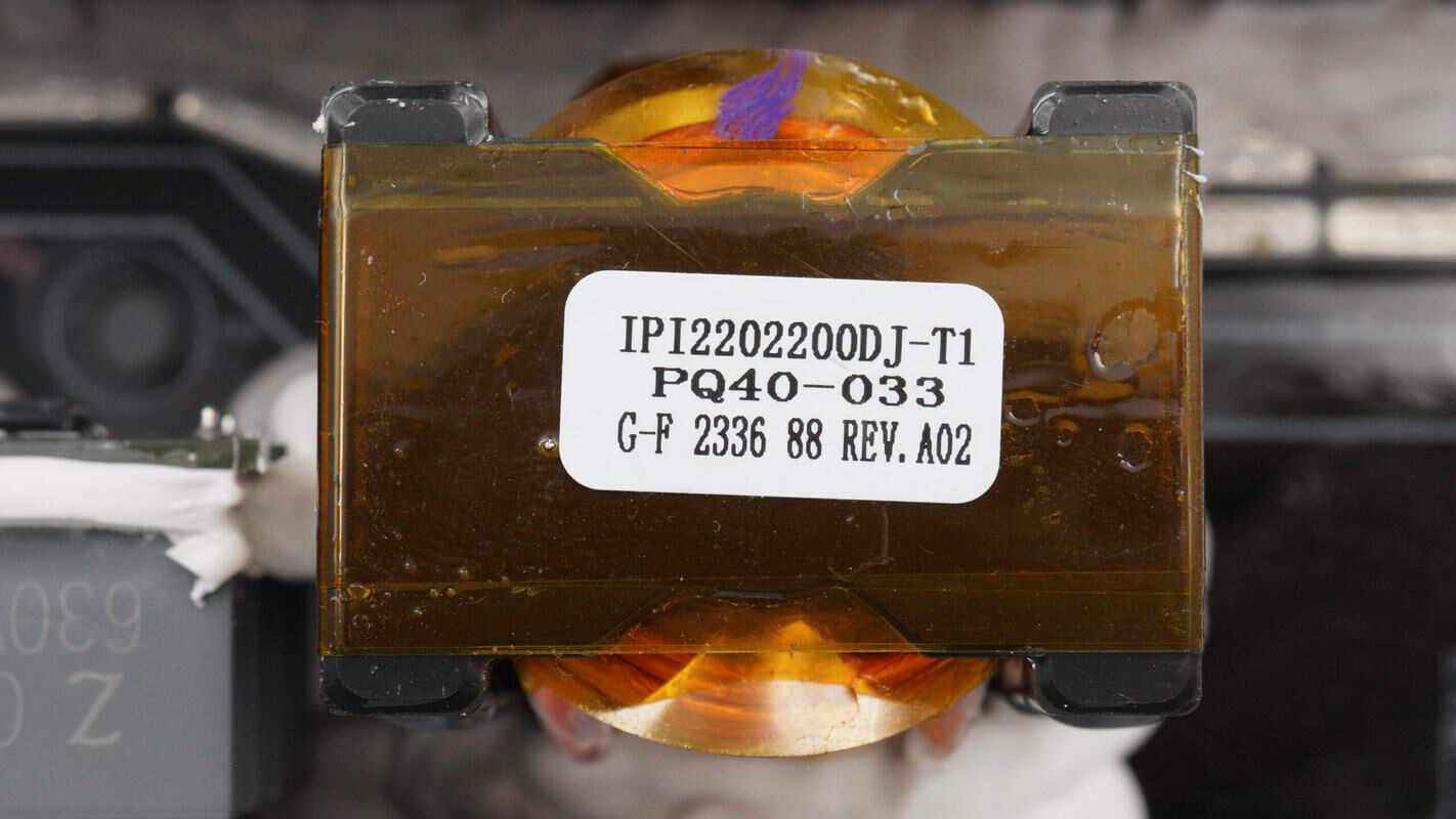 大疆旗下首款户外电源power 1000内部做工拆解揭晓_产品_接口_充电