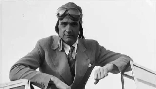 他是美国首个亿万富翁,有164位情人,晚年精神错乱孤苦而终_霍华德