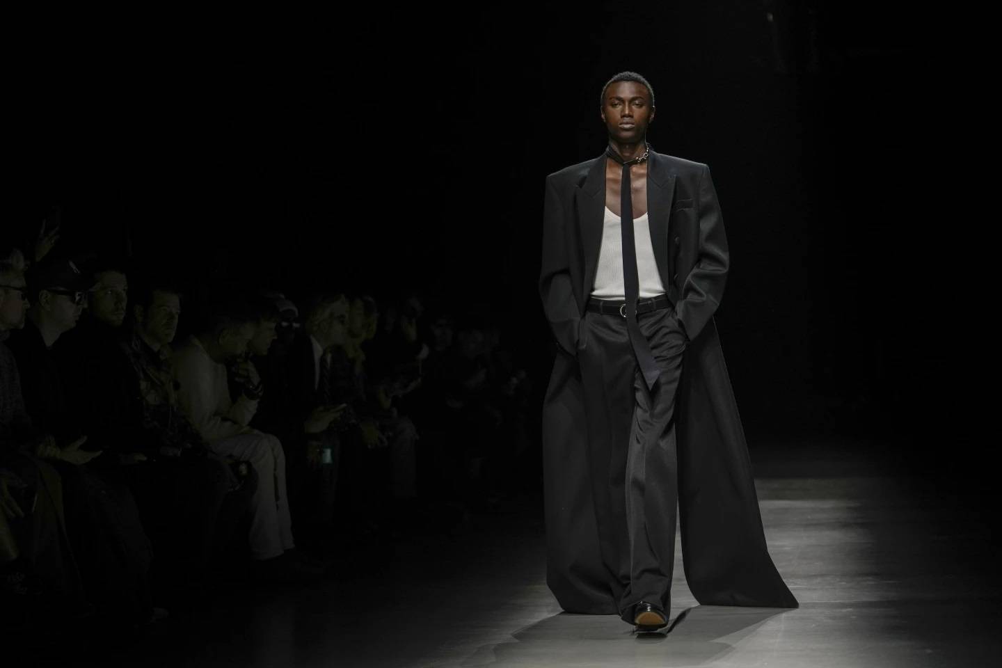 2024古驰gucci 最新男装_系列_米兰_造型