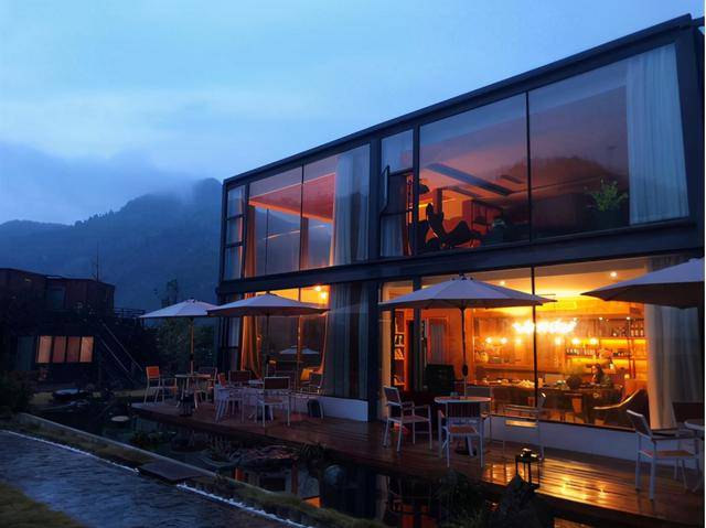 网红集装箱民宿,给你别样的旅居体验_房间_黄山_大山