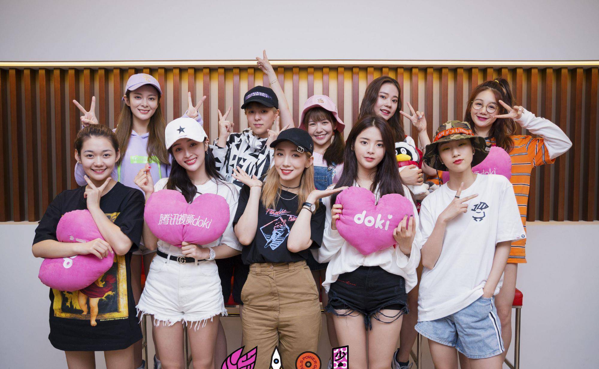 除了《咕》之外,火箭少女101的团综《横冲直撞20岁》第二季,之前也