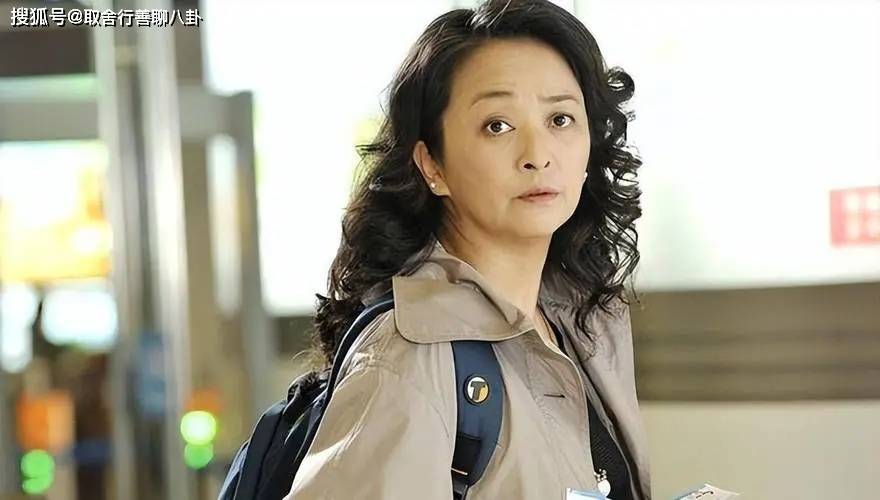 回应收养周海媚爱犬:一定会照顾好她的毛孩子_电影_电视剧_宠物