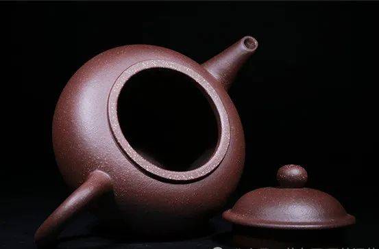 紫砂壶为何追求原矿泥料_含量_矿物_气味
