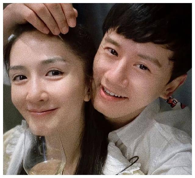 张杰,谢娜带女儿海南度假,学游泳精力旺盛,夫妻却疲态满面!_生活_明星