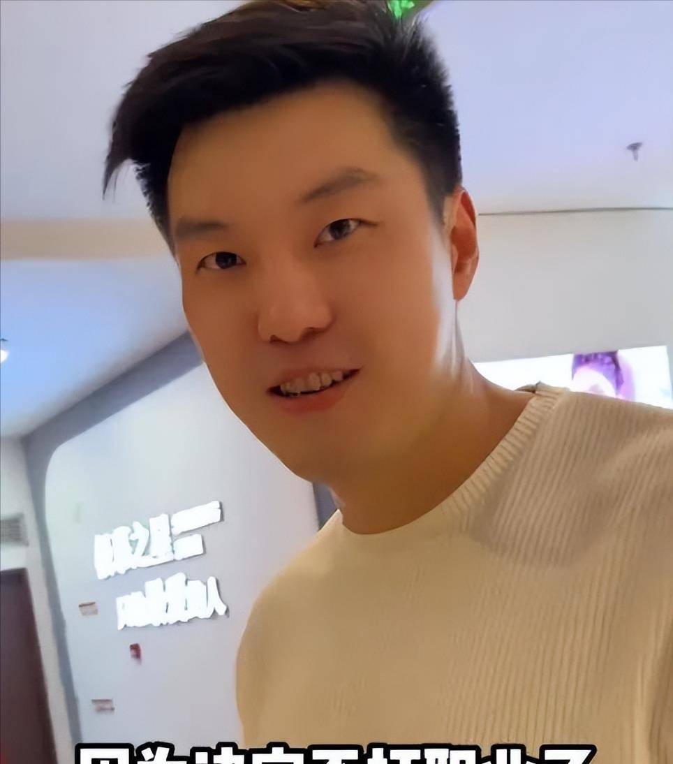 前cba球员董瀚麟揭露广东男篮不为人知的一面 西热力江也来吃瓜_赛季