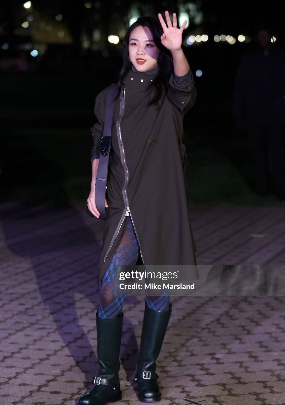 一离开韩剧滤镜,42岁全智贤仙气全无,活生生被汤唯"