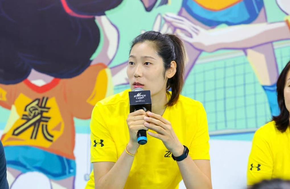 朱婷最新回应为何落选中国女排,前队长说出心中隐忧!