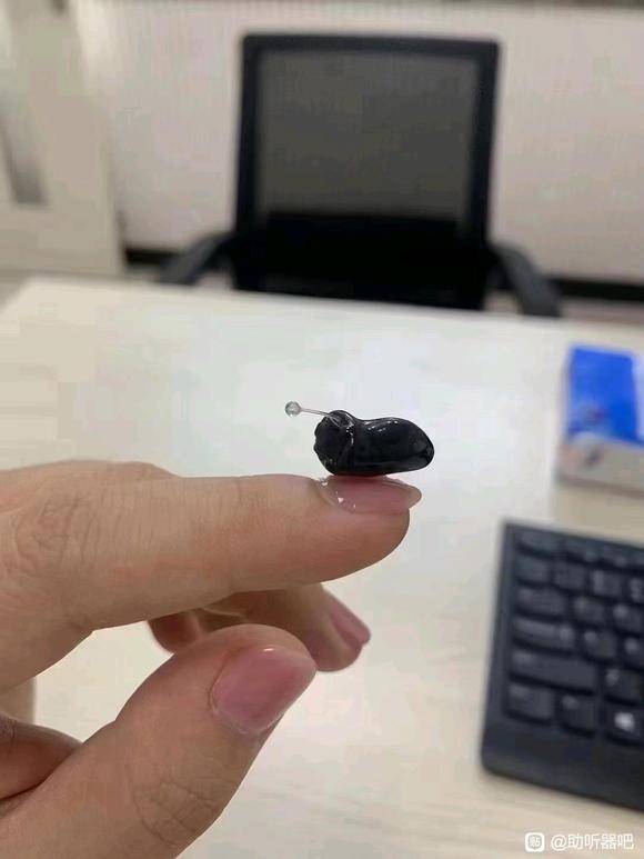 查看完整图片小刘在完成助听效果评估后,对神逸5300cic助听器带来的