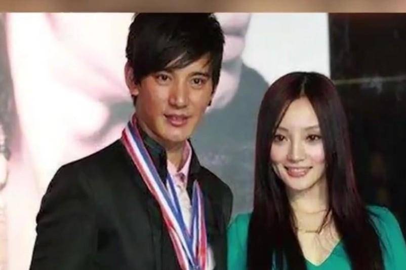 一手好牌打得稀碎,李小璐的婚姻悲剧,母亲才是始作俑者_贾乃亮_张伟欣