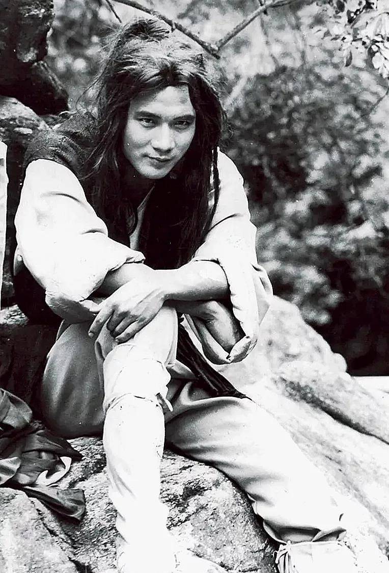 当年火爆的武侠热剧《天蚕变》,亚视巨制,堪称经典