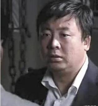 《潜伏》获奖身份被发现,竟是潜逃13年的逃犯_吉世光_张国锋_电视剧