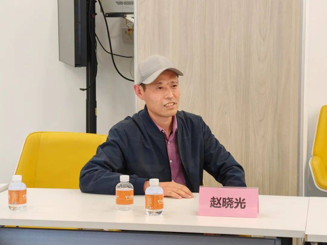 同心筑未来,聚力共发展| 凤山街道新阶联袁晓斌会长带队莅临小未科技