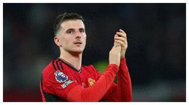 曼联7000万新援糟糕发挥,接班c罗穿7号球衣,87天无进球!