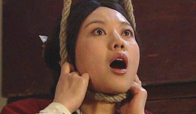 听说和珅死后,悲痛欲绝,写了八首绝句,最后在和珅自杀两天后上吊自尽