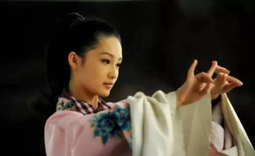 李沁:国家秘密培养9年的人才,却转身进入娱乐圈,理由让人感慨