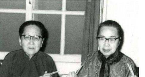 新中国成立后,张首芳定居北京.