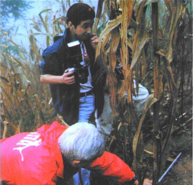 王聪美_周国兴_手脚