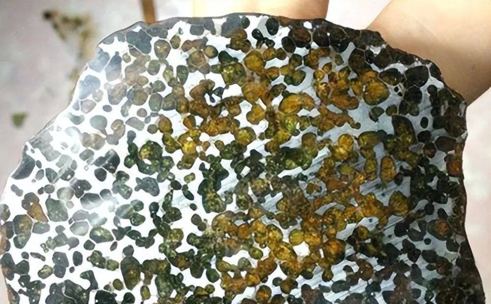 这种陨石价值远超黄金,你会收藏吗?_奇迹_研究_物质