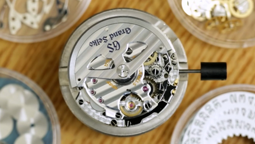 精工旗下的高端品牌冠蓝狮推出了9r31机芯.