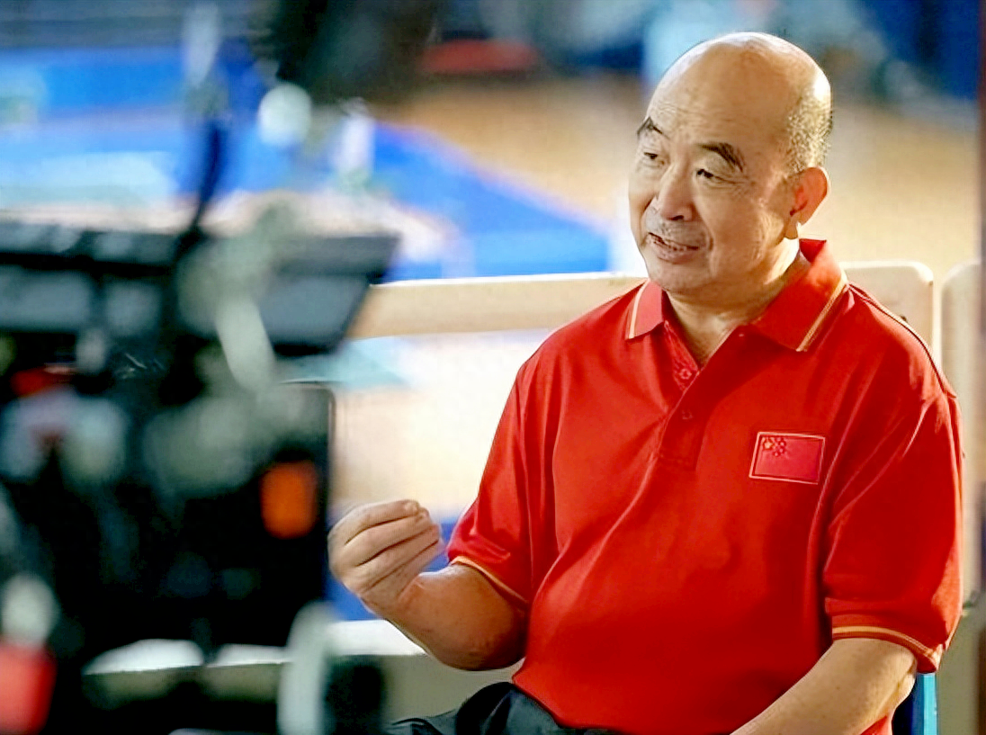 "乒坛名将"梁戈亮:让癌症母亲活到81岁,车祸后与妻子回国定居_乒乓球