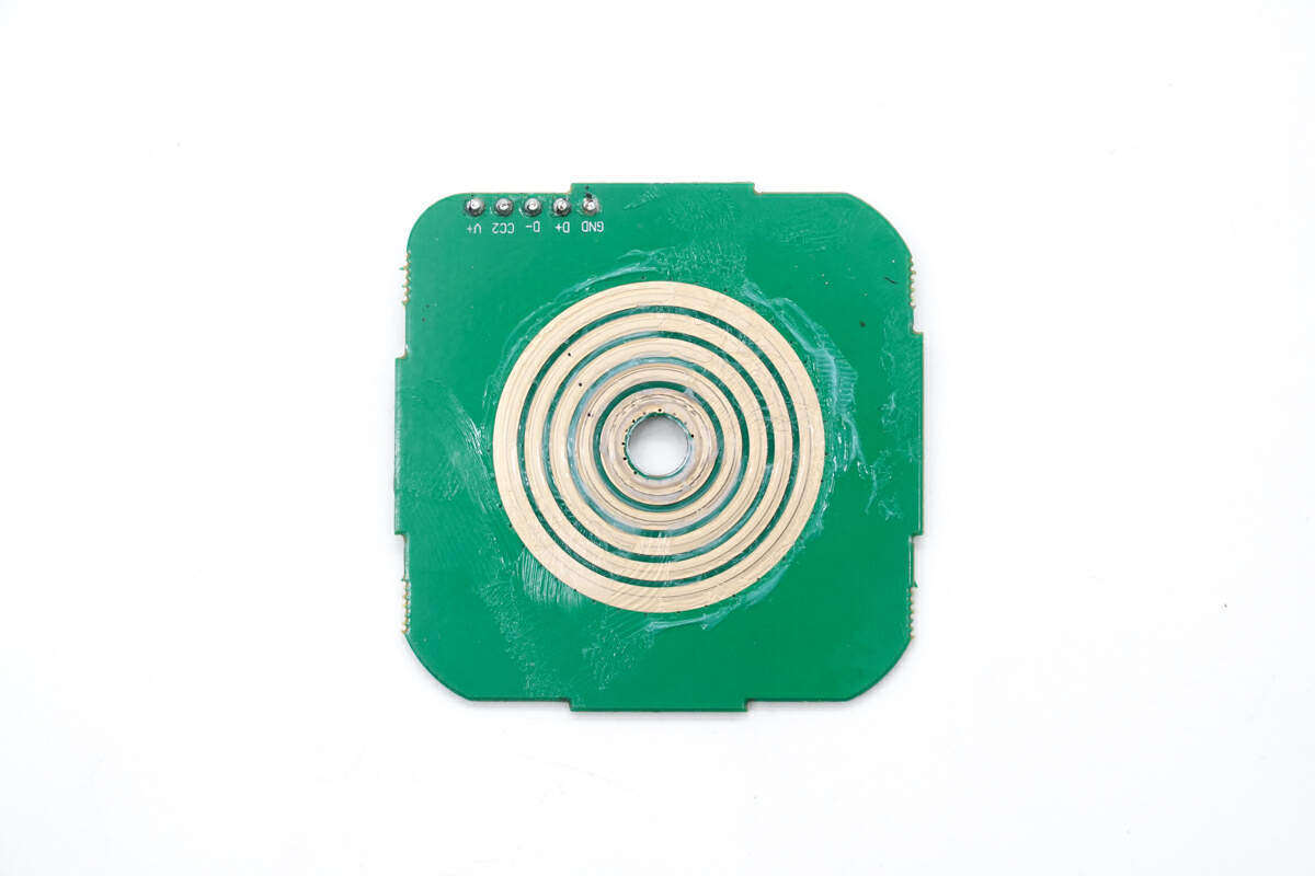 内置华源智信hyc3606合封氮化镓芯片,罗马仕35w自带线氮化镓充电器