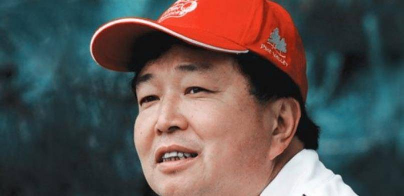 严彬:曾在泰国卖血为生,后靠红牛赚800亿,今输掉37亿商标官司_中国