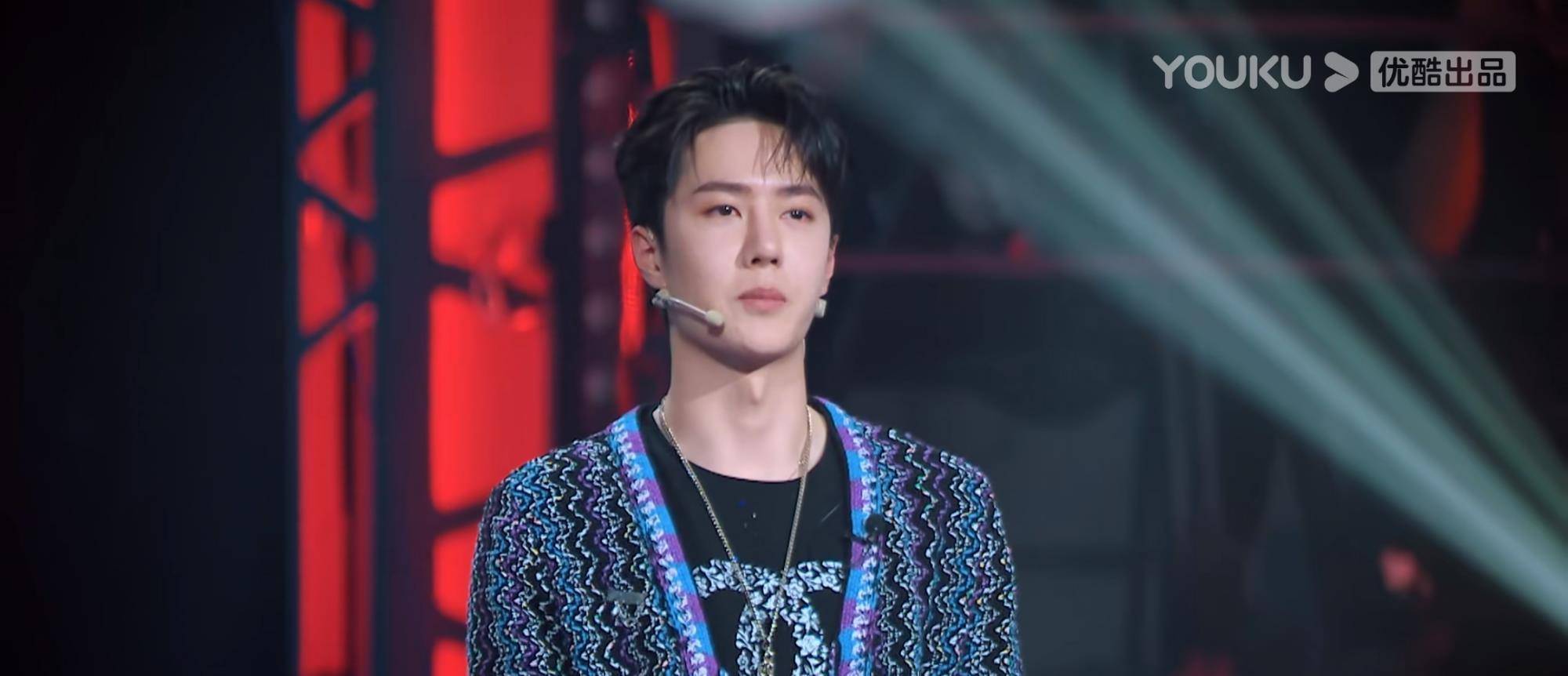 街舞作品赛,爱情故事成最大看点,王一博看热闹的表情包亮了_结果_融合