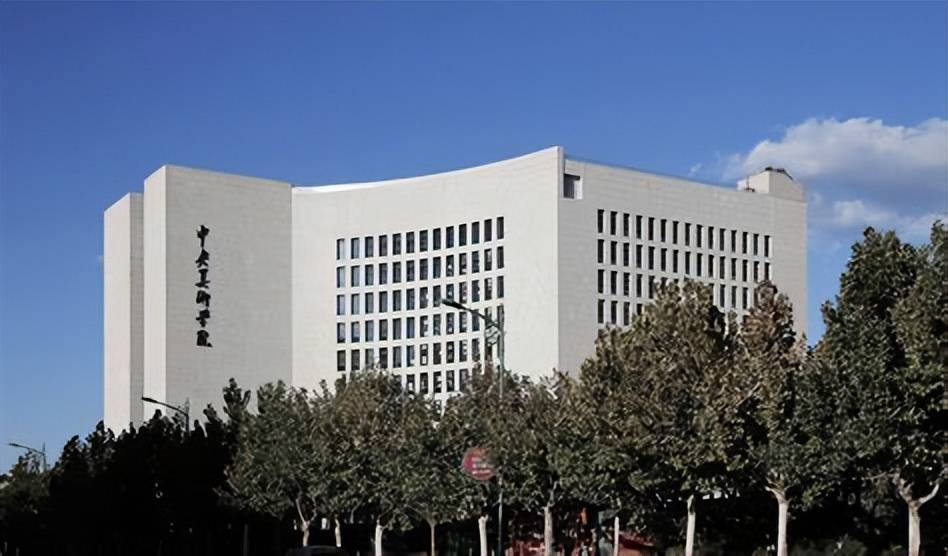 央美附中全国招生200人,到底好不好考?这里寻找答案!_考试_专业_文化